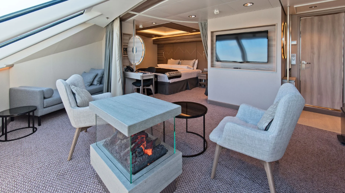 Hurtigruten - MS Fridtjof Nansen - Expedition Suite MF 1.png